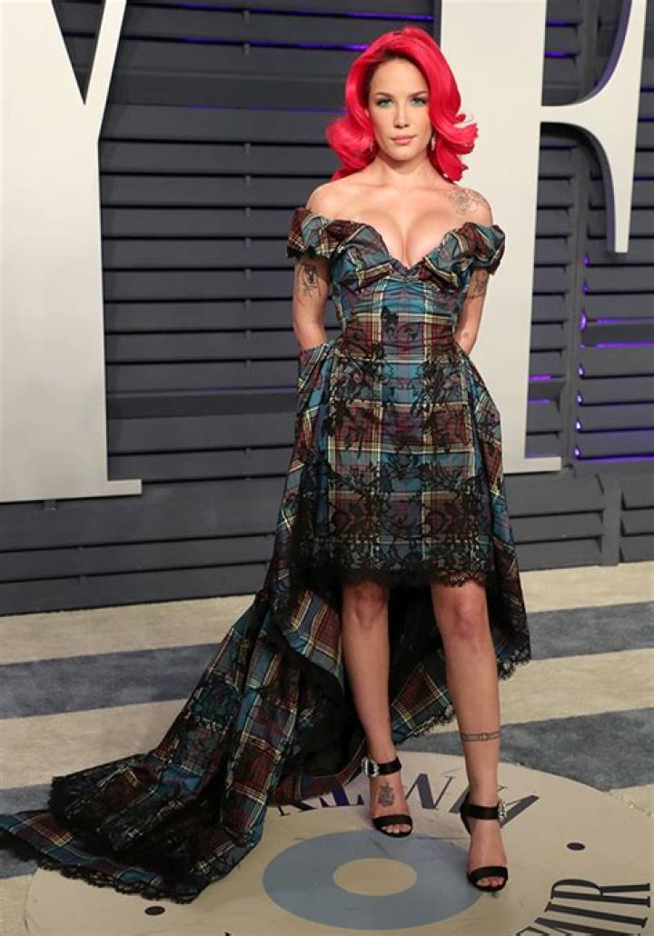 Halsey Shows Off Bright Red Hair & Rocks Plaid Dress For Vanity Fair Oscars Party