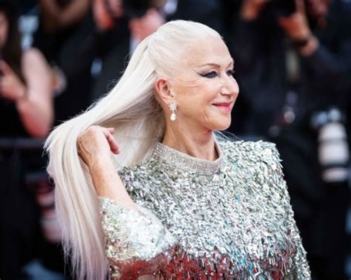 Helen Mirren Wows During Makeup-Free Outing In West Hollywood – Hollywood Life