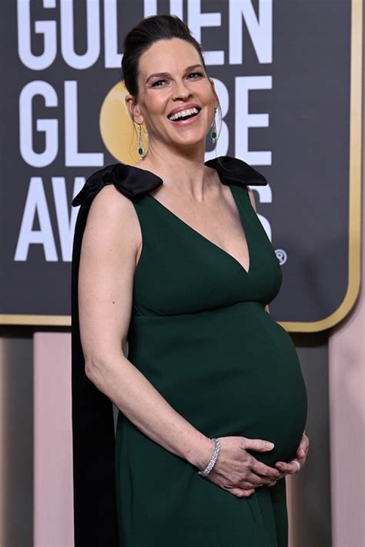 Hilary Swank Shows Off Growing Baby Bump In Crop Top – Hollywood Life