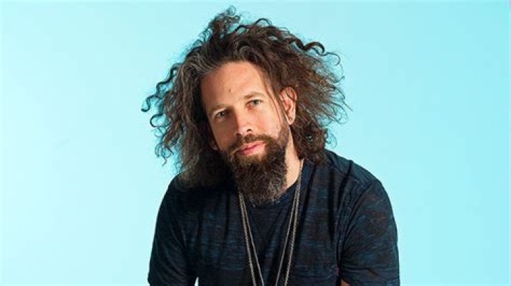 ‘Bachelor’ Producer Elan Gale Reveals The 1 Key To Being Selected As The Bachelor