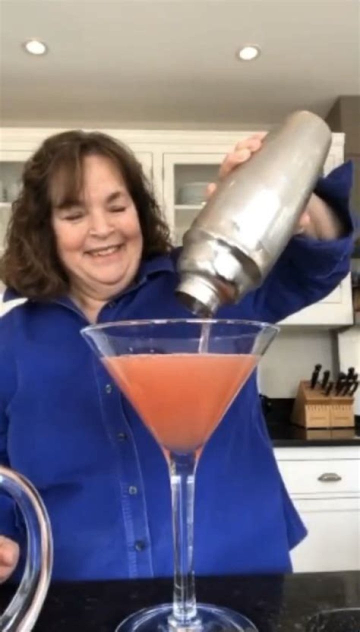 Ina Garten Shares Cocktail Recipe & It’s Perfect For Quarantine: Watch – Hollywood Life