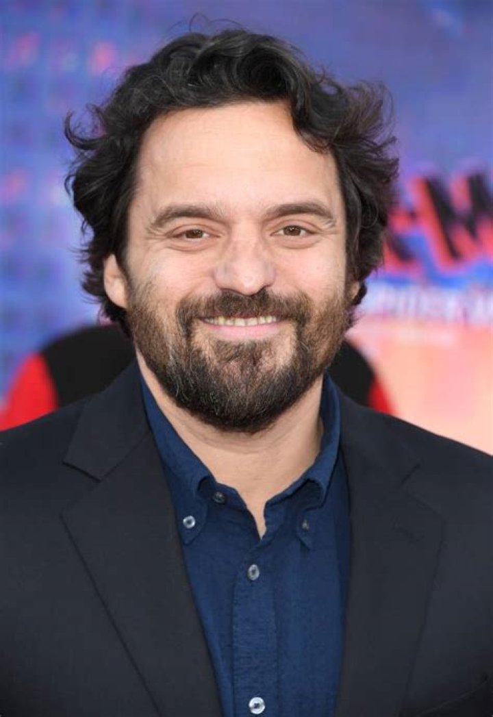 Jake Johnson – Hollywood Life