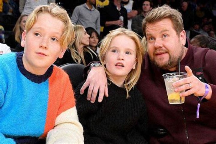 James Corden & His Wife Julia With Their Kids: Photos – Hollywood Life