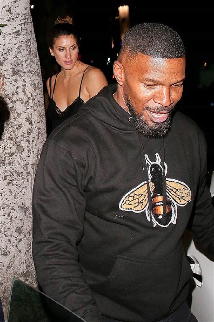 Jamie Foxx & Mystery Woman Leave His Birthday Party: Pics – Hollywood Life