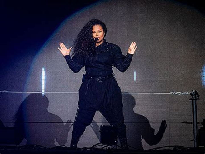 Janet Jackson, 56, Stretches & Shows Off Major Flexibility At Tour Rehearsal