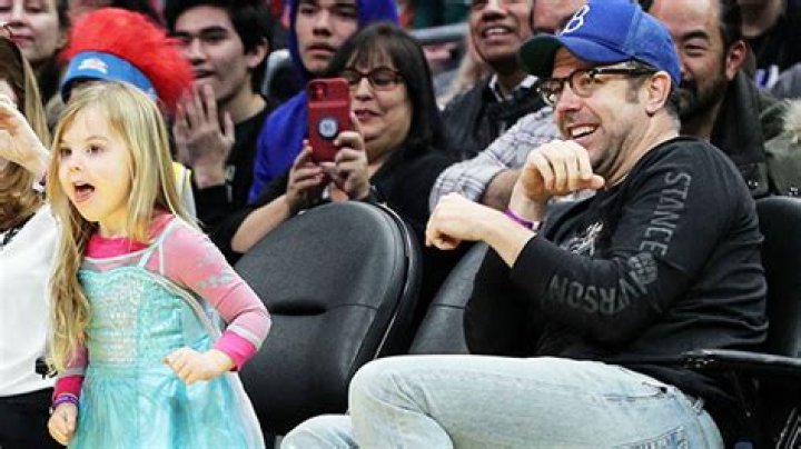 Jason Sudeikis Holds Hands With Daughter Daisy, 4, In Photos Amidst Olivia Wilde’s PDA With Harry Styles