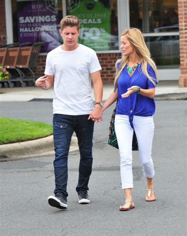 Jef Holm Lashes Out At Emily Maynard On Twitter