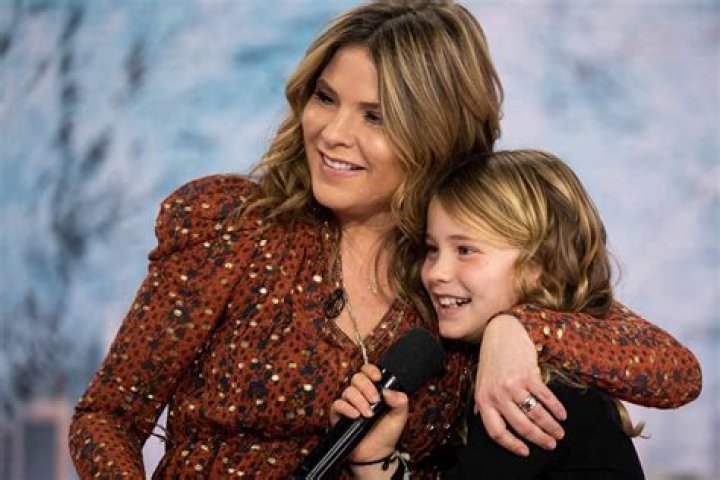 Jenna Bush Hager Cries As She Admits She ‘Wasn’t There’ For Hoda During Daughter’s Hospitalization