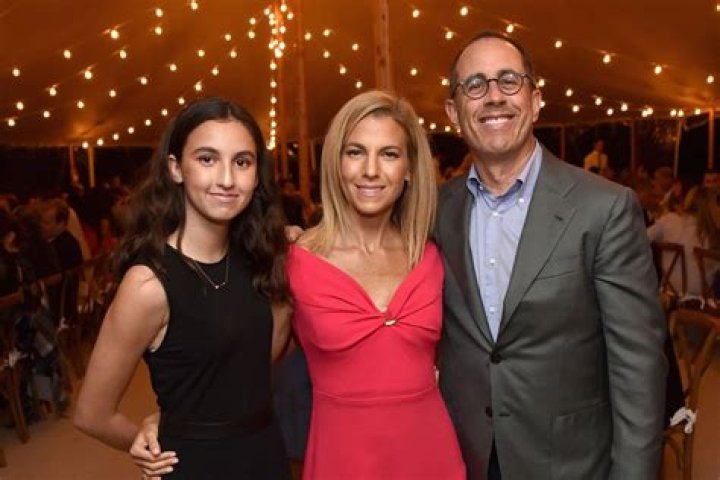 Jerry Seinfeld Sends Daughter Sascha To College — See Family Pic – Hollywood Life