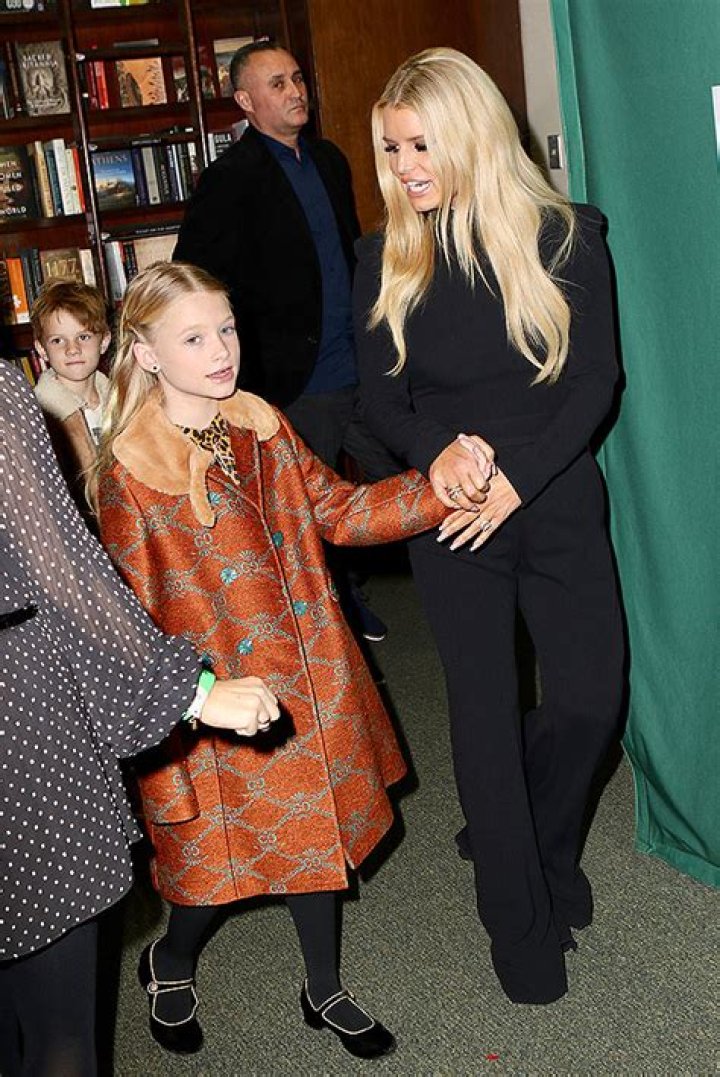 Jessica Simpson Poses With Mini-Me Daughter, Maxwell, 10, & Mom, Tina, 62, For Rare Photo