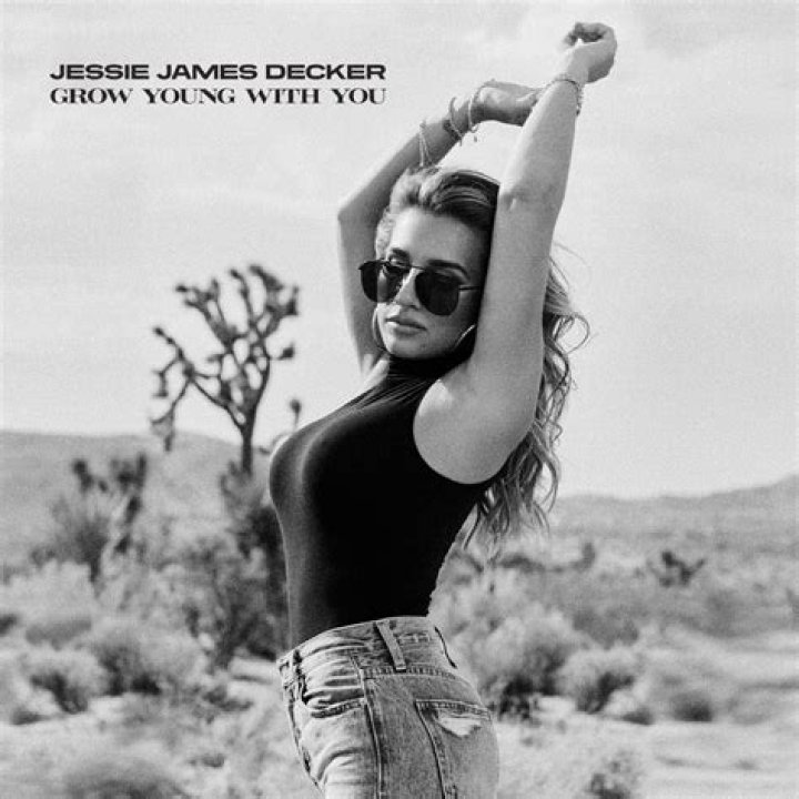 Jessie James Decker Covers Lil Nas X’s ‘Old Town Road’: Listen – Hollywood Life