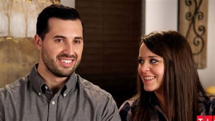 Jinger Duggar Posts Pic Of Daughter, 6 Mos., Without A Hat & Fans Are Thrilled