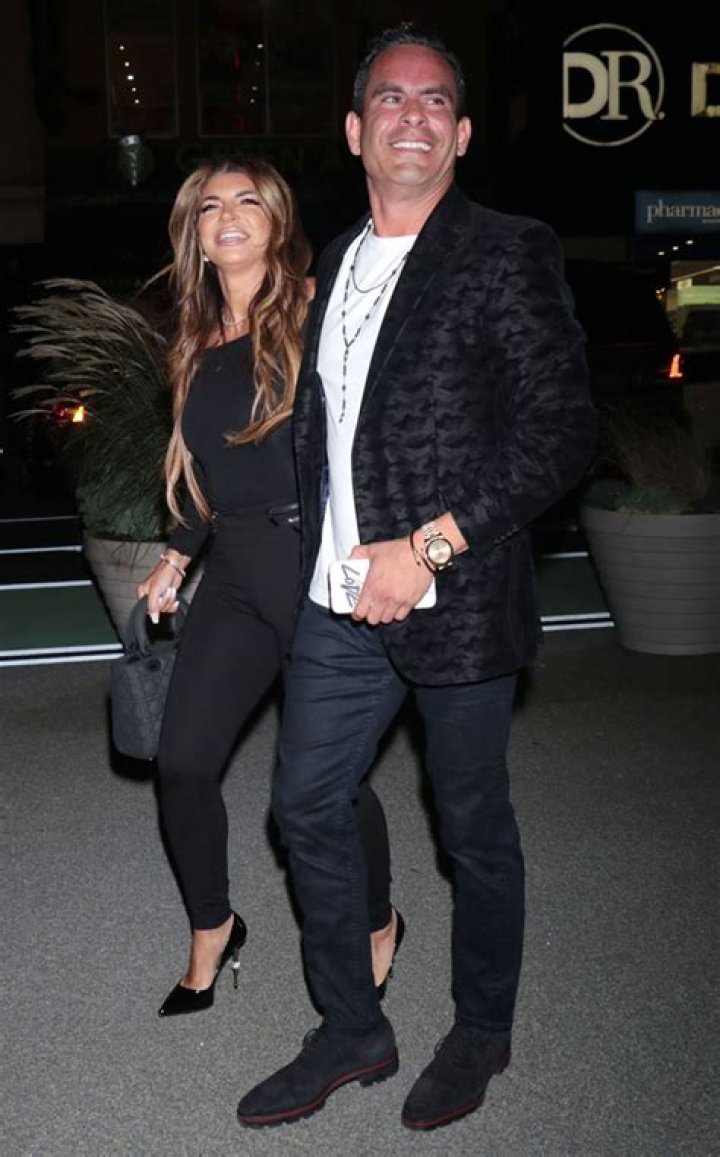 Teresa Giudice Reveals Ex-Husband Joe’s Feelings About Fiancé Luis – Hollywood Life