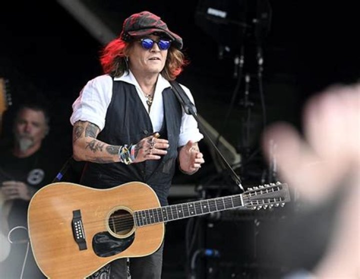 Johnny Depp Was By Jeff Beck’s Bedside Prior To His Death – Hollywood Life