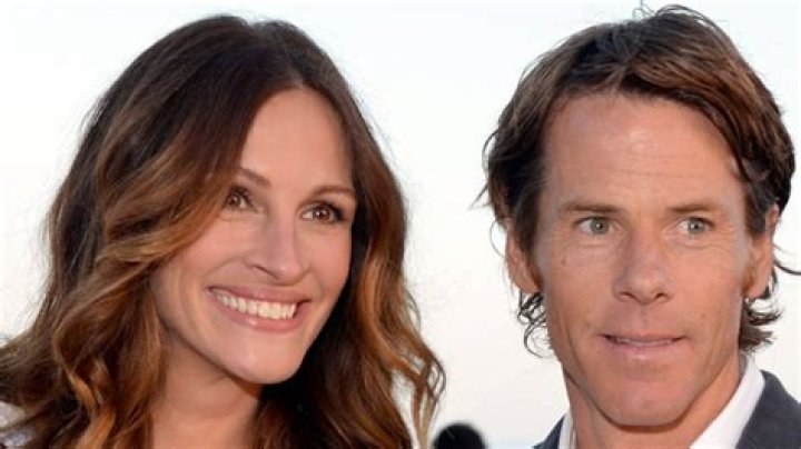 Julia Roberts Talks Parenting Her Twins and Their ‘Privacy’ – Hollywood Life