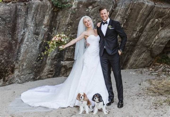 Having Marriage Issues – Hollywood Life