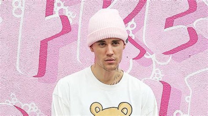 Justin Bieber Peeing In Snow — More Trouble After Biebs Pees Initials In CO? – Hollywood Life