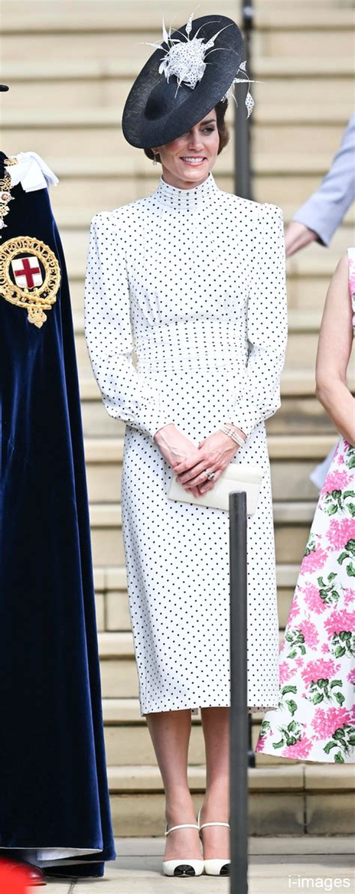 Kate Middleton’s Dress In Paris — Stuns In Frock & Pearls, Like Princess Diana – Hollywood Life