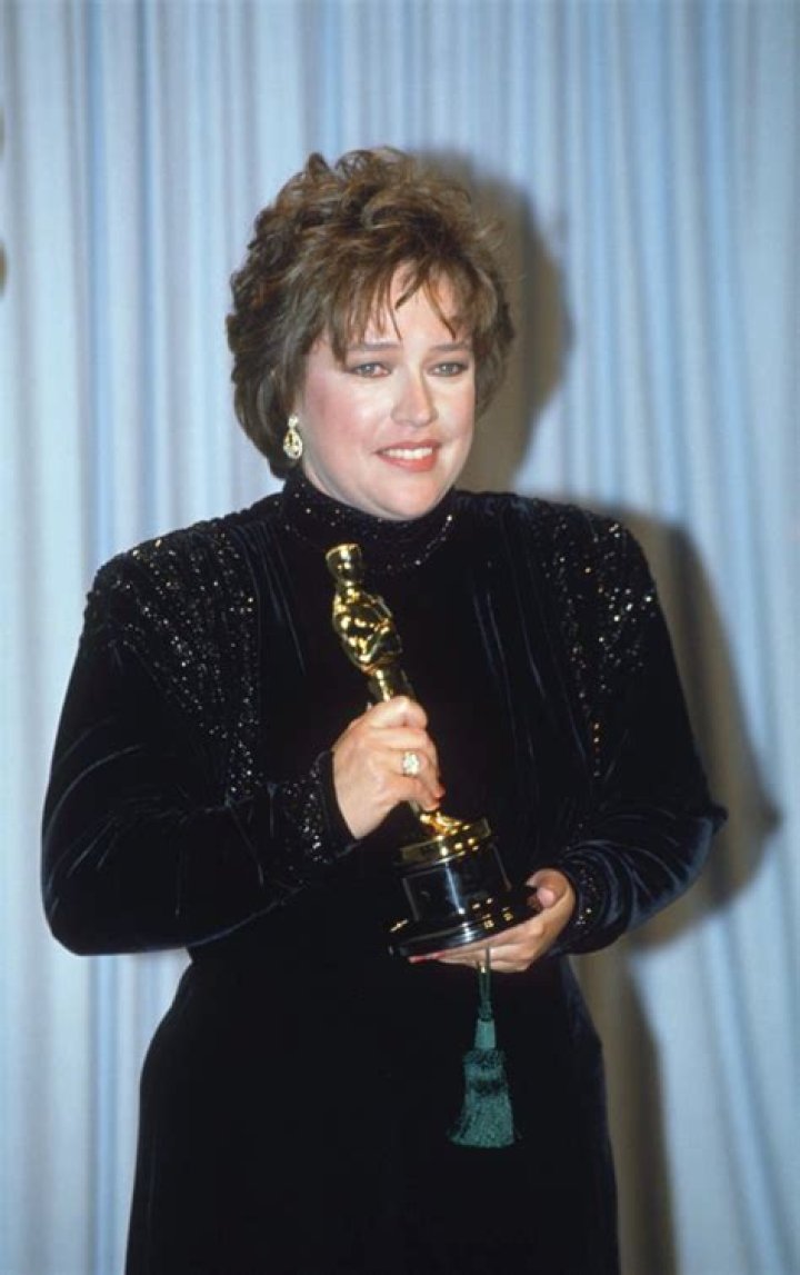 Kathy Bates Young: Photos – Hollywood Life