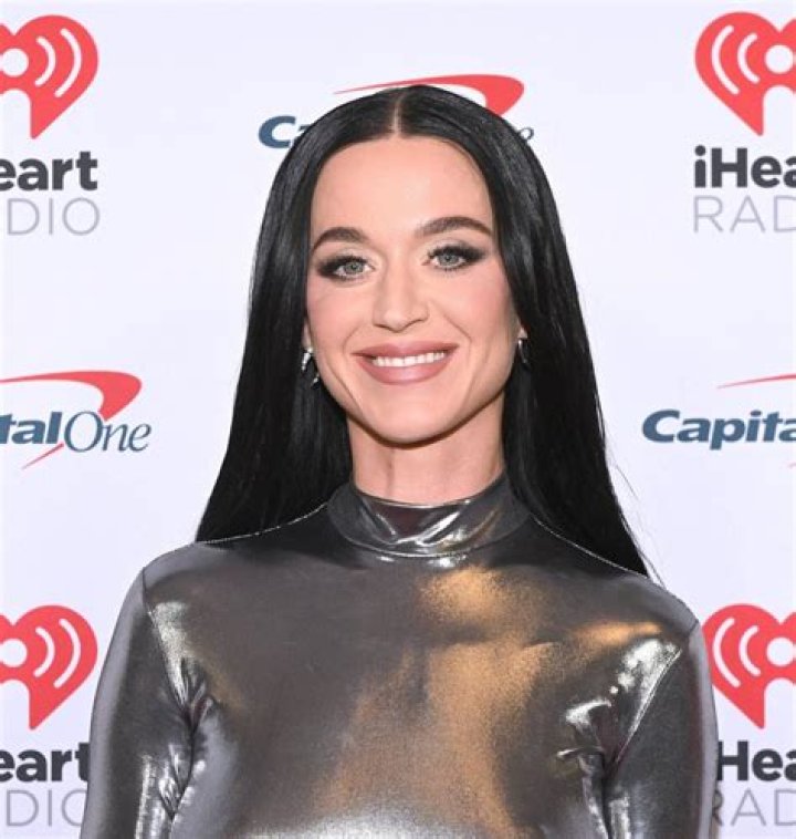 Katy Perry Slays In Leather Dress For Sexy ‘American Idol’ Behind-The-Scenes Pics
