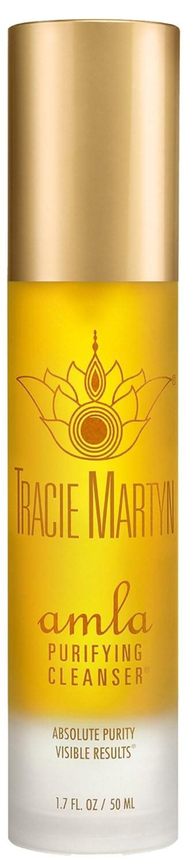 Kelly Ripa’s Favorite Cleanser for Glowing Skin – Hollywood Life