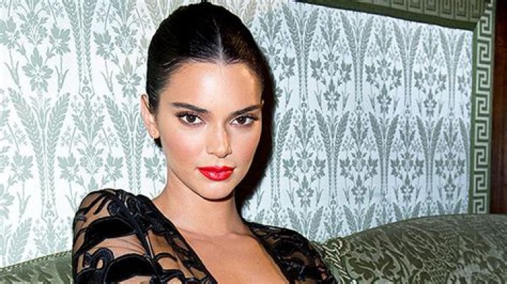 Kendall Jenner Spotted With Hickey On Her Neck After Partying With Anwar Hadid: Is It From Him?