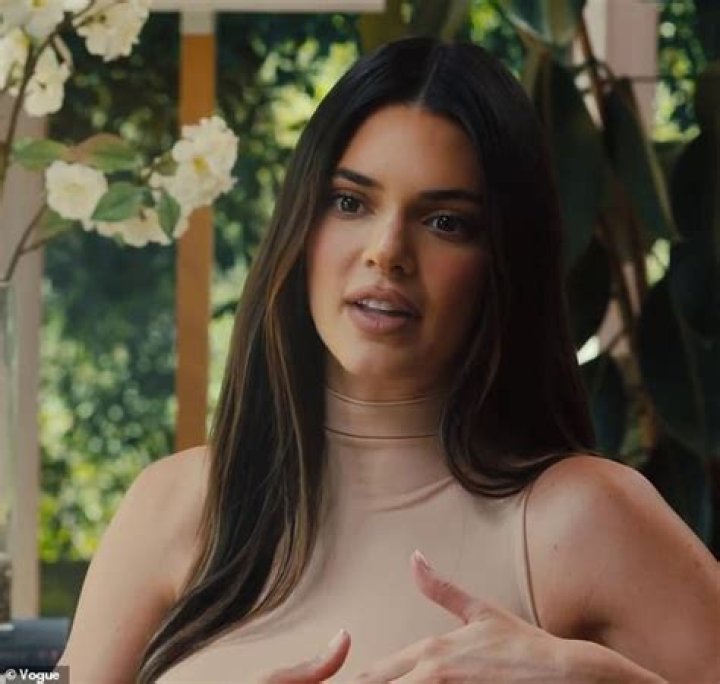 Kendall Jenner Reveals Why She Finds Social Media ‘Addictive’ Even Though It Gives Her Anxiety
