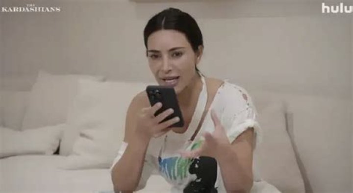 Kim Kardashian On Frantic Phone Call After Pete Davidson’s Bedroom Pic – Hollywood Life