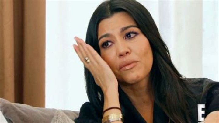 ‘KUWTK’: Kourtney Cries In Therapy After Massive Fight With Khloe & Kim