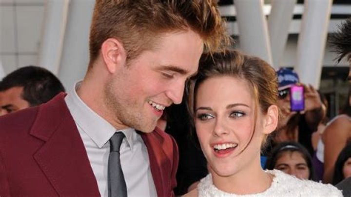 Kristen Stewart Cheating — Two-Timing Robert Pattinson Since Day 1 – Hollywood Life