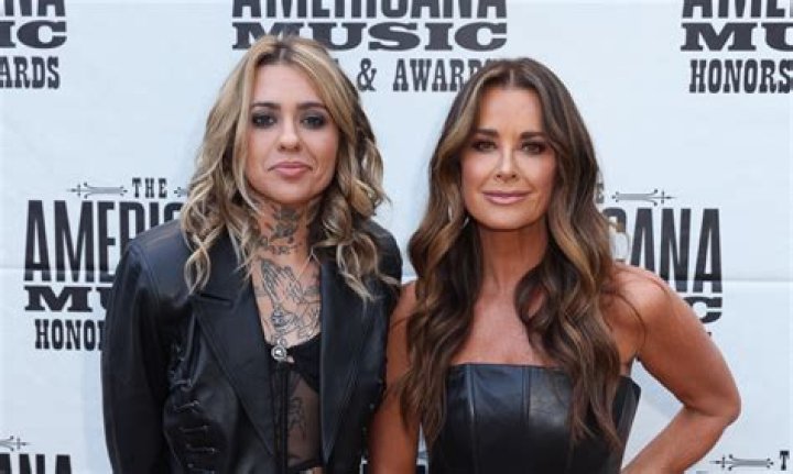 Kyle Richards & Morgan Wade Snuggle Up at ‘WWHL’ Amid Denials She Encouraged Ex Mauricio Umansky to Date: Watch