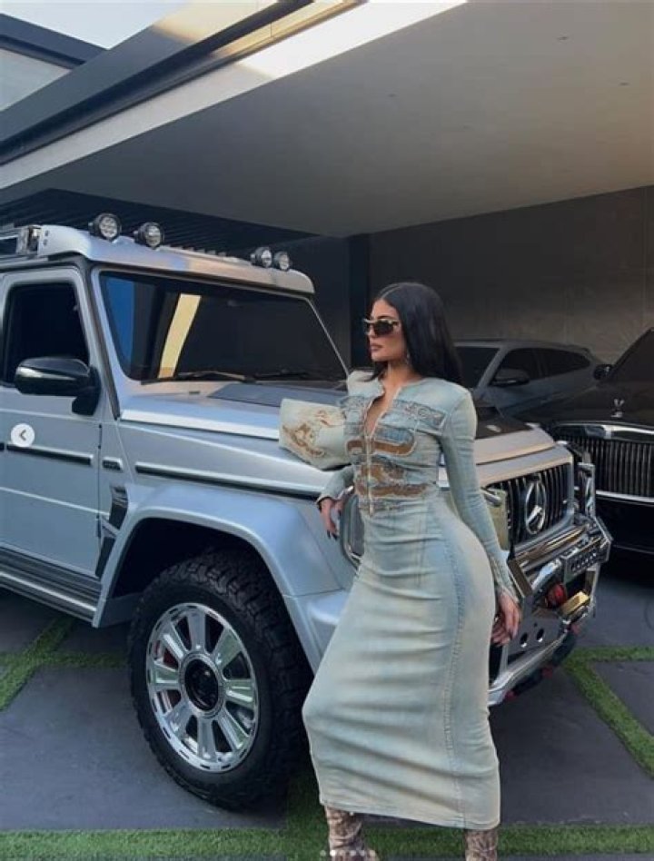 Kylie Jenner Shows Off Multimillion Luxury Car Collection – Hollywood Life