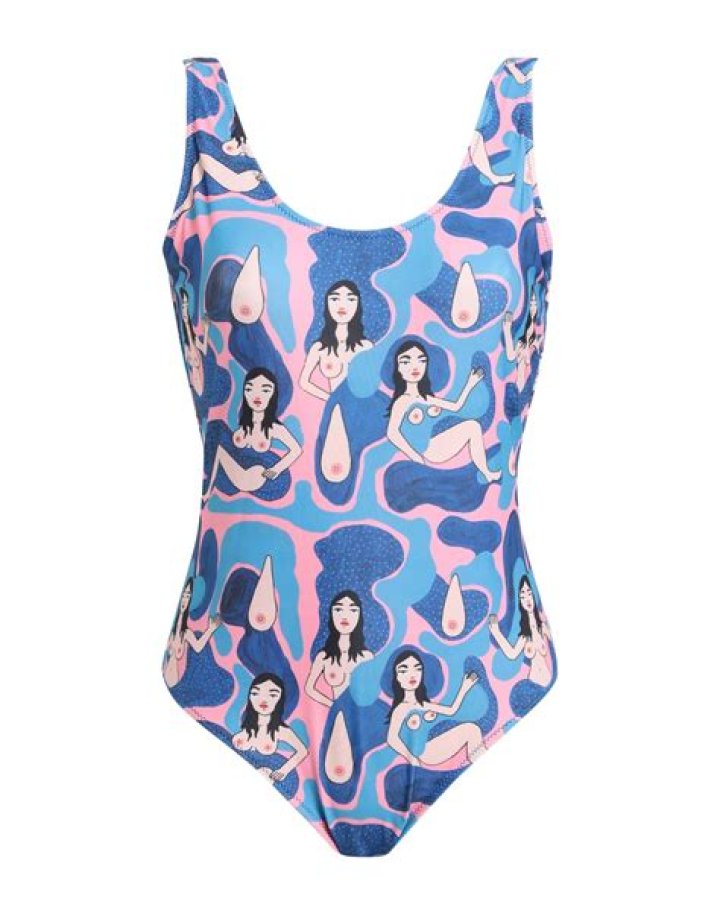 Larsa Pippen, 46, Hits The Beach In Sexy One-Piece Swimsuit After Hanging Out With Mystery Man