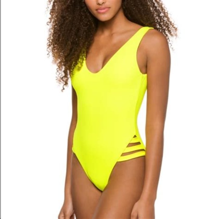 Larsa Pippen, 45, Stuns In Skintight Yellow Ensemble After Sharing Rare Photo WIth Her 4 Children