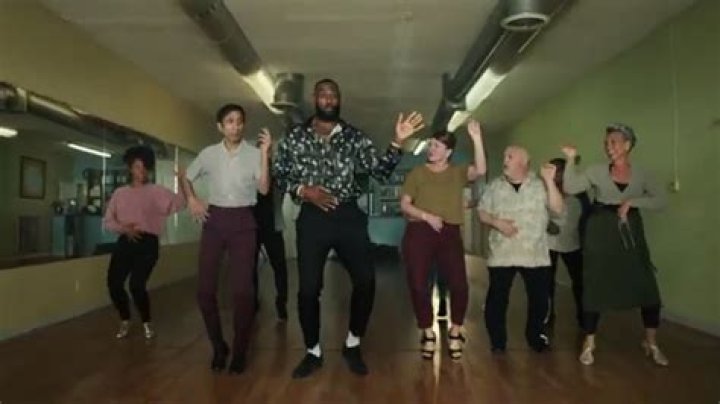 LeBron James’ Salsa Moves In Mtn Dew Ad: Video – Hollywood Life