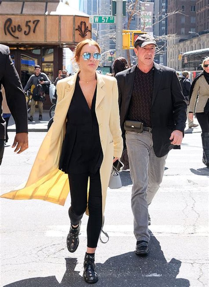 Lindsay Lohan’s Dad Michael Furious That Illinois Legislators Used Her Name In New Bill Targeting Him