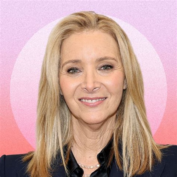 Lisa Kudrow Celebrity Profile – Hollywood Life