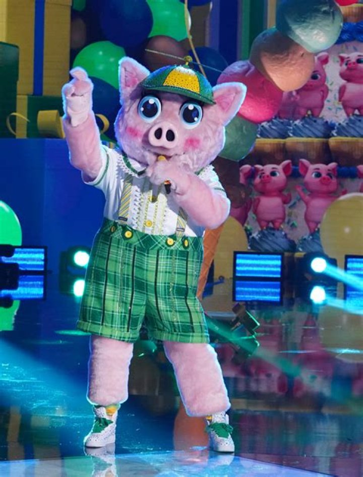 Logan Paul Is Grandpa Monster On ‘The Masked Singer’: Recap – Hollywood Life