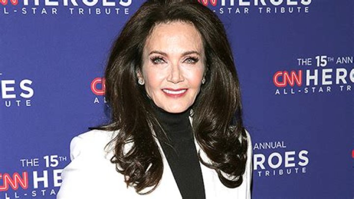 Lynda Carter Stuns In Sparkling Gold Dress In New Photo – Hollywood Life