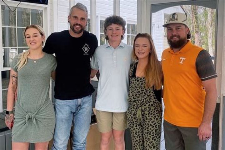 Ryan Edwards’ Wife, Mackenzie, & Ex, Maci, Pose For Sweet Family Pic With Kids As He Remains In Jail