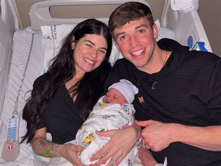 ‘The Bachelor’: Madison’s Dad Defends Her After Confrontation With Peter’s Mom — ‘I Believe In You’