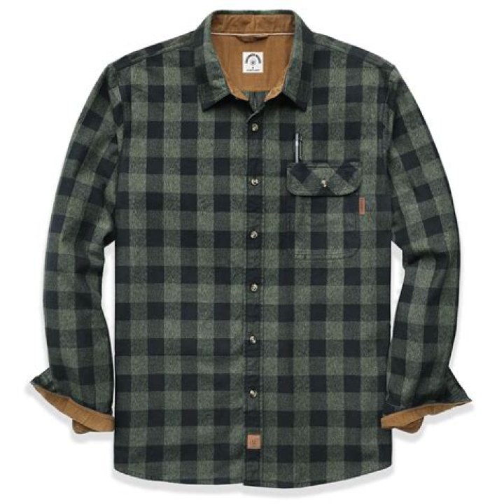 Be Warm and Fashionable in the Best Men’s Flannels