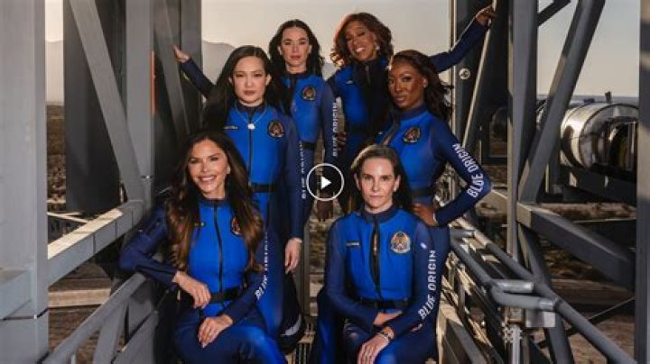 Michael Strahan Is Emotional As He Hugs Jeff Bezos After His Trip To Space: ‘I Wanna Go Back’