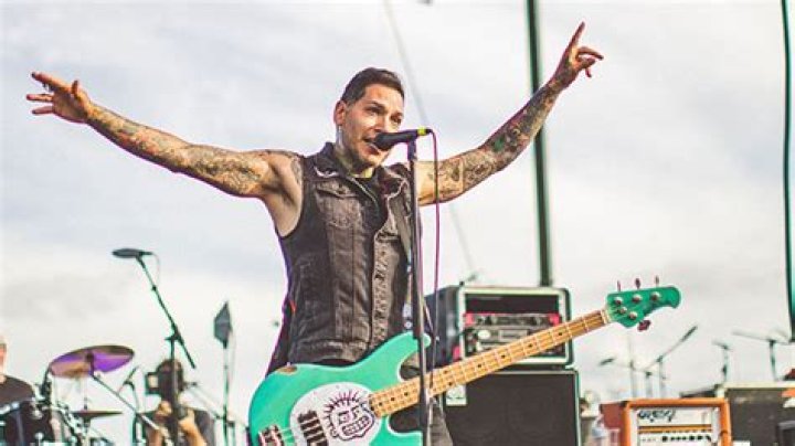 MxPx Frontman Discusses New Song ‘Say Yes’ – Hollywood Life