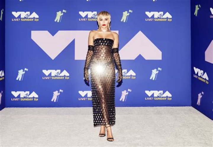 Miley Cyrus Recreates Iconic ’Wrecking Ball’ Moment During ‘Midnight Sky’ VMA Performance