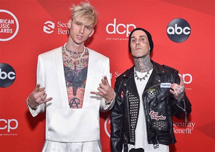 Mod Sun’s Proposal To Avril Lavigne Was Inspired By MGK & Travis Barker – Hollywood Life