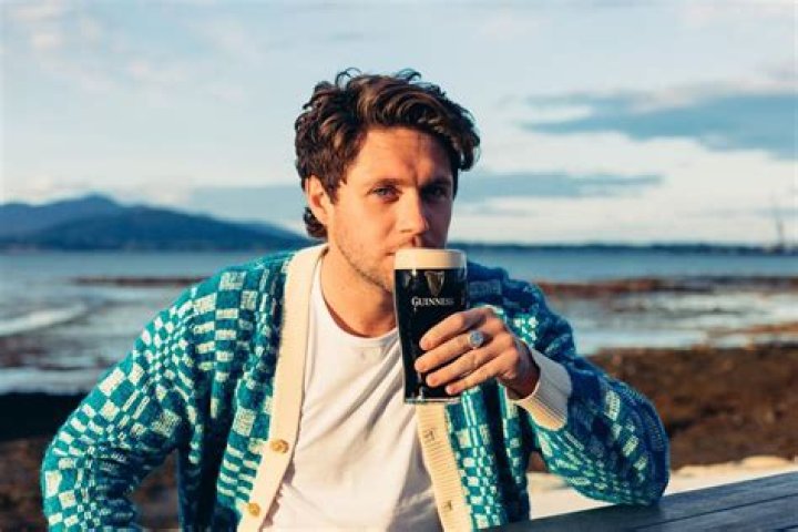 Niall Horan Chugs A Beer Like A Pro As Irish Pals Cheer Him On — Hilarious Video