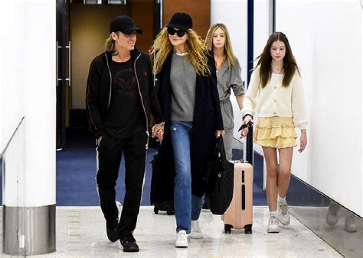 Nicole Kidman Is Seen In Rare Photos With Daughters Sunday, 13, & Faith, 10, Arriving In Sydney — Photos