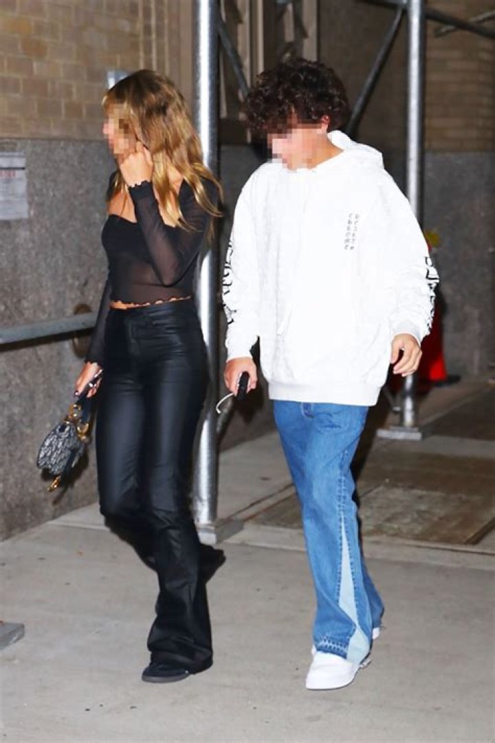 Nicole Richie & Joel Madden Take Their 2 Kids To Dinner In NYC – Hollywood Life