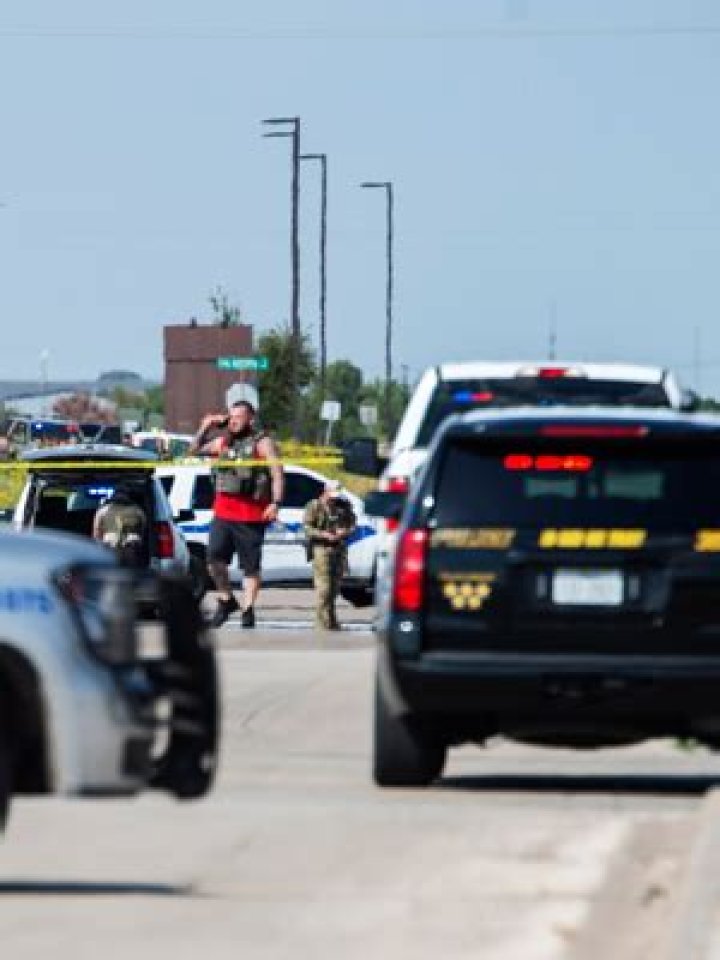 Odessa, Texas Shooting — PICS – Hollywood Life